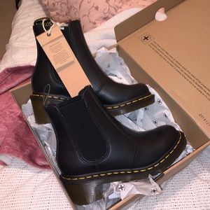 BRAND NEW DR MARTEN CADENCE BOOTS